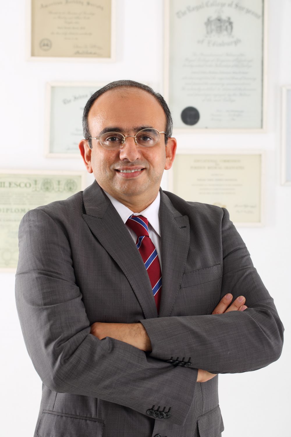 Dr. YAHIA AMIN