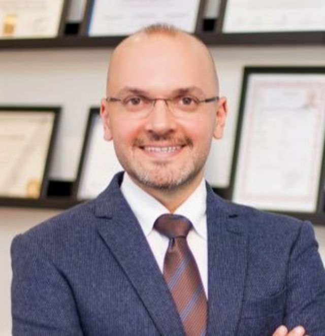 Dr. Tuna Bilecik
