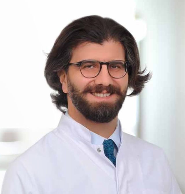 Dr. Erkam Komurcu
