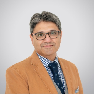 Dr Farooq Khan: Gastroenterologist and Hepatologist,Liver Transplant Specialist in Dubai, United Arab Emirates