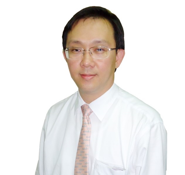 Dr. Arkom Chaiwerawattana